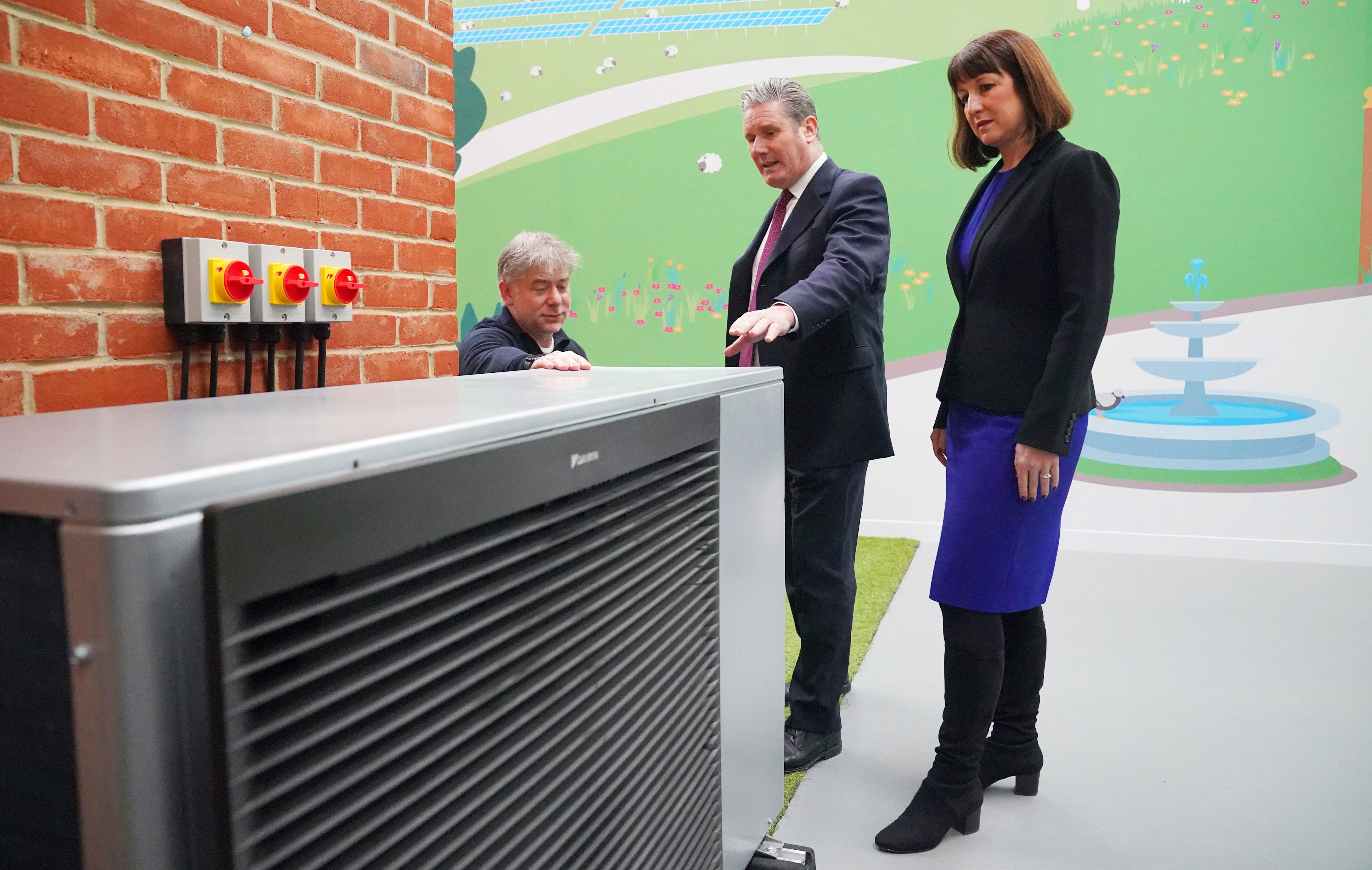 Government grant to replace oil boilers with heat pumps boosted