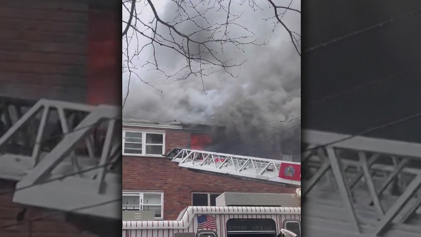 4 dead, including child, after fire engulfs Queens building: officials