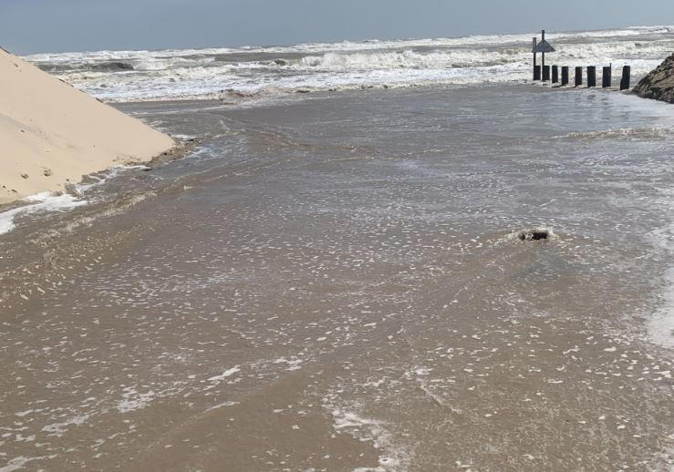 Cameron County judge closes 3 beaches due to high tides