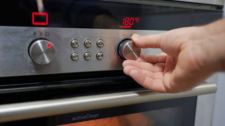 13 mistakes you're making with your oven's broiler