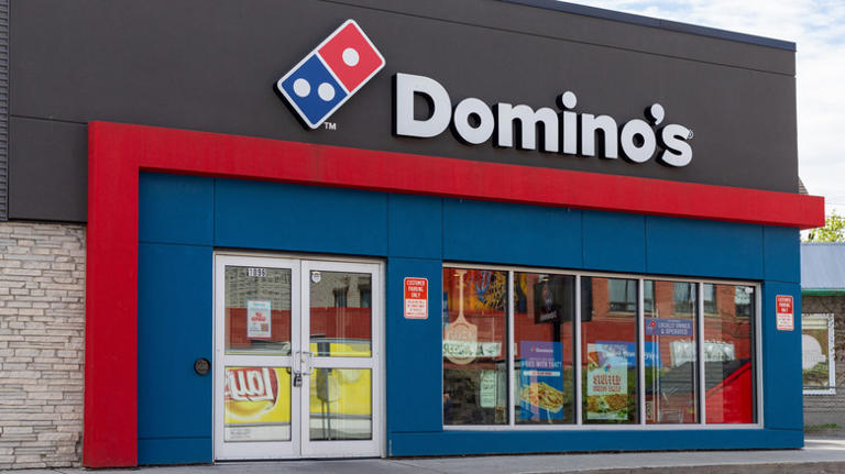 10 overpriced pizza chains that aren't worth it, according to customers