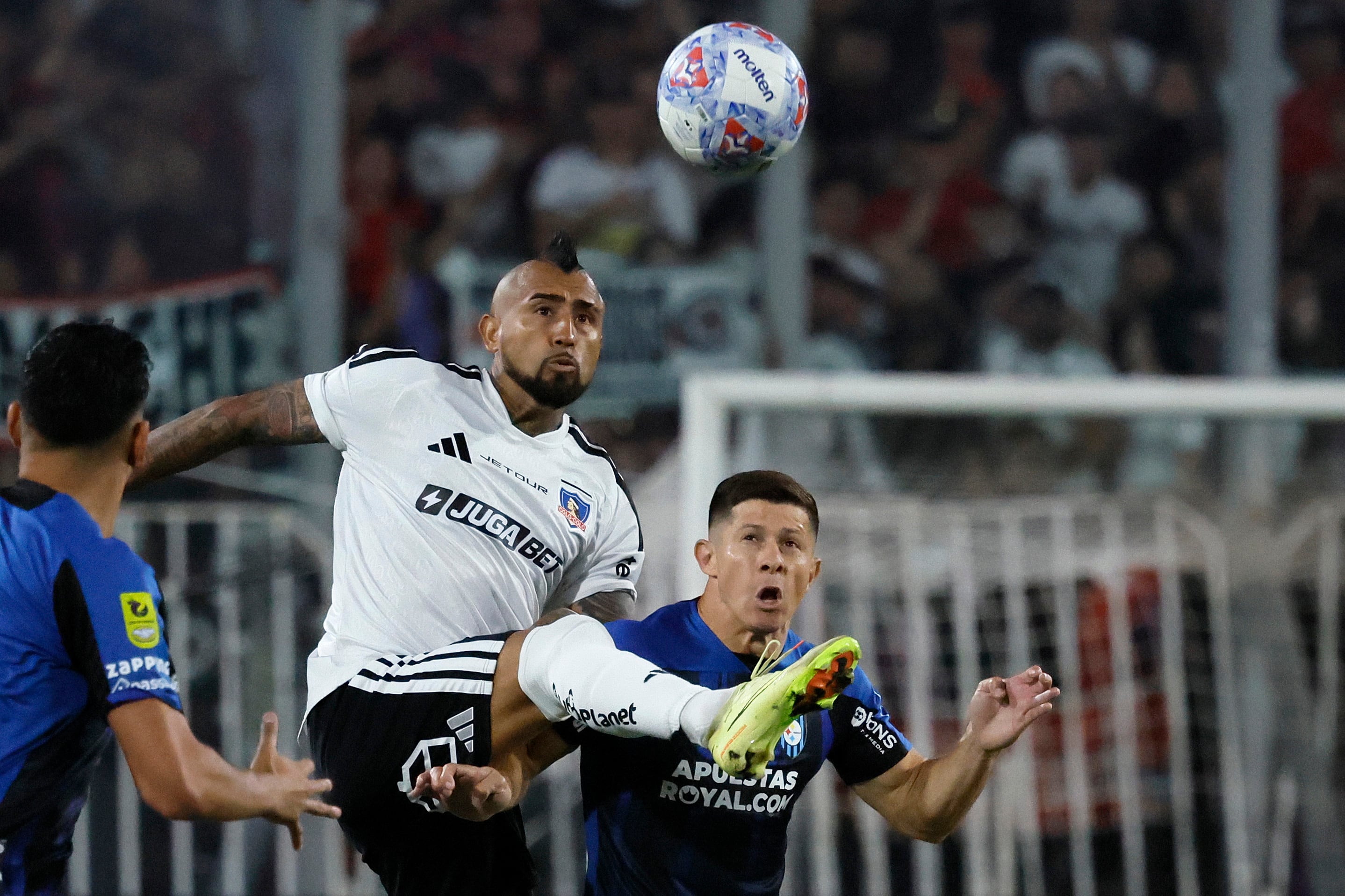 Repasa el triunfo de Colo Colo ante Huachipato que los vuelve a dejar ...
