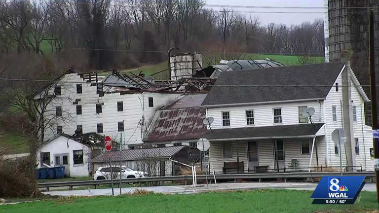 Barn roof collapses in York County