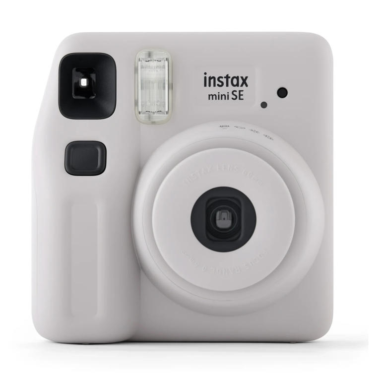 Fujifilm’s cheap instant film camera has finally mastered selfies