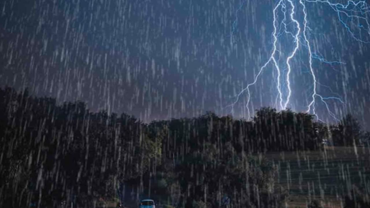 Karnataka: Lightning strike kills 14-year-old boy during sudden rains ...