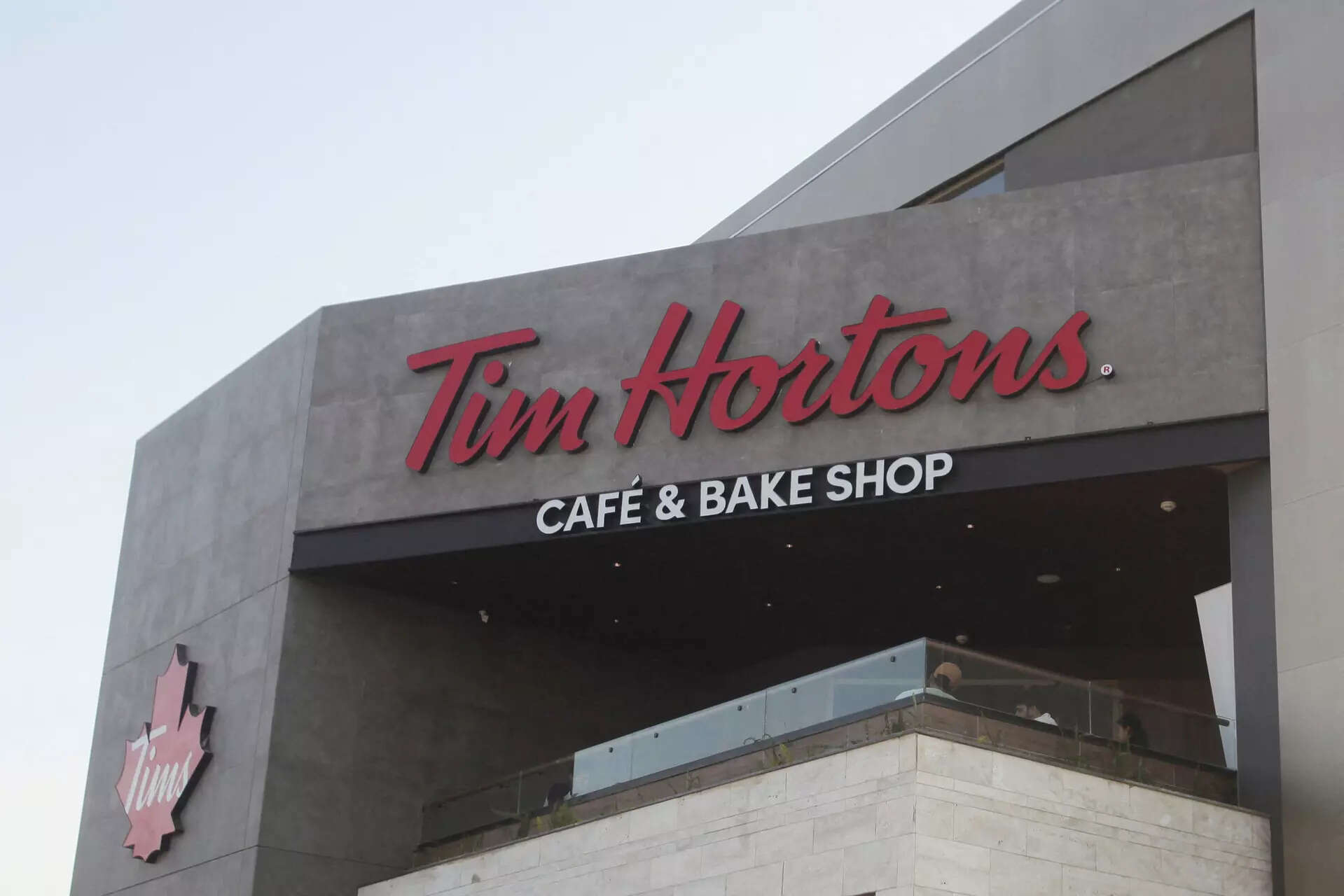 Tim Hortons recalls over 25,000 color-changing mugs across Canada after ...