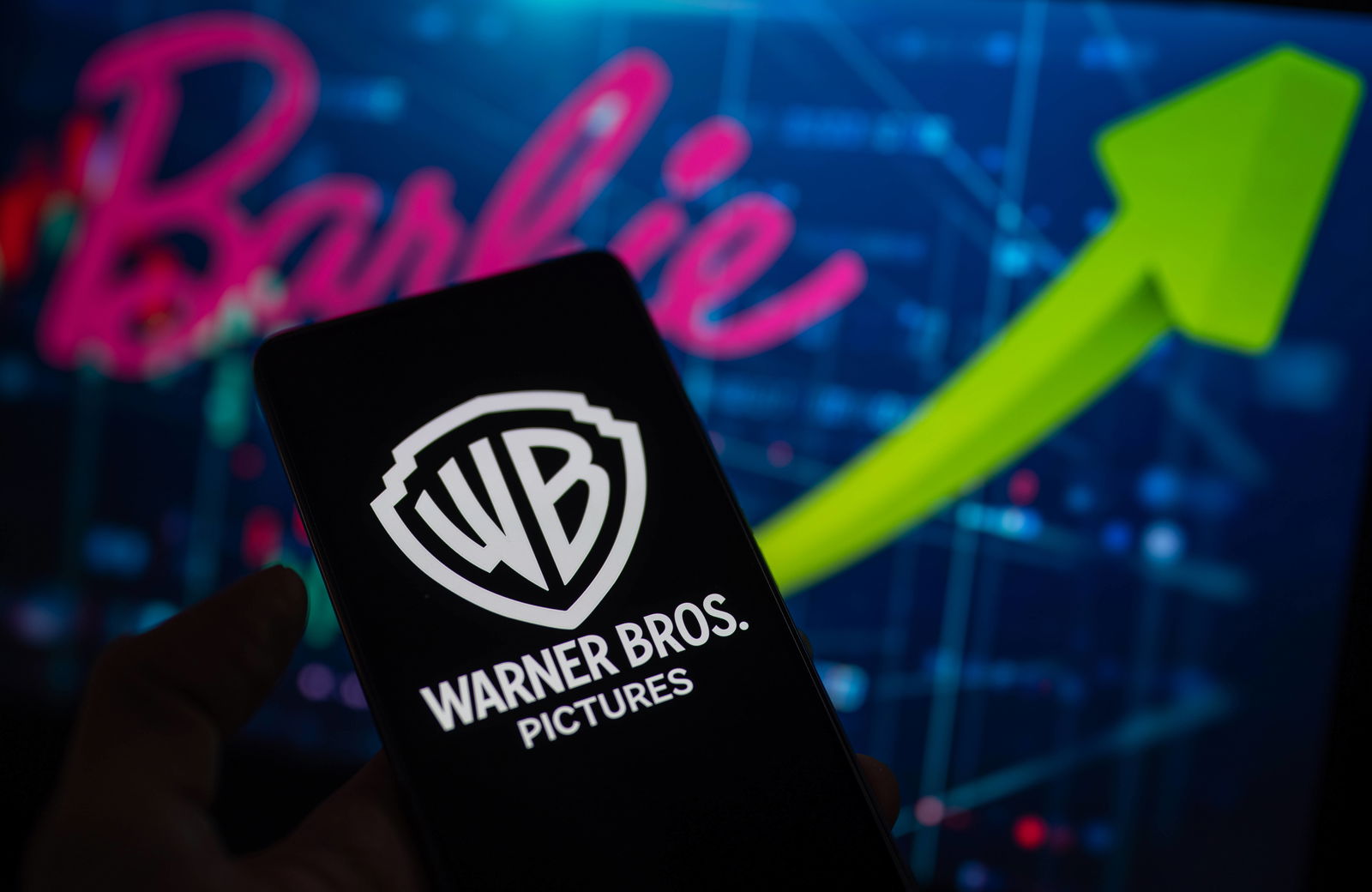 David Zaslav could walk away with over $550M from Paramount–Warner Bros merger as thousands face layoffs<br><br>