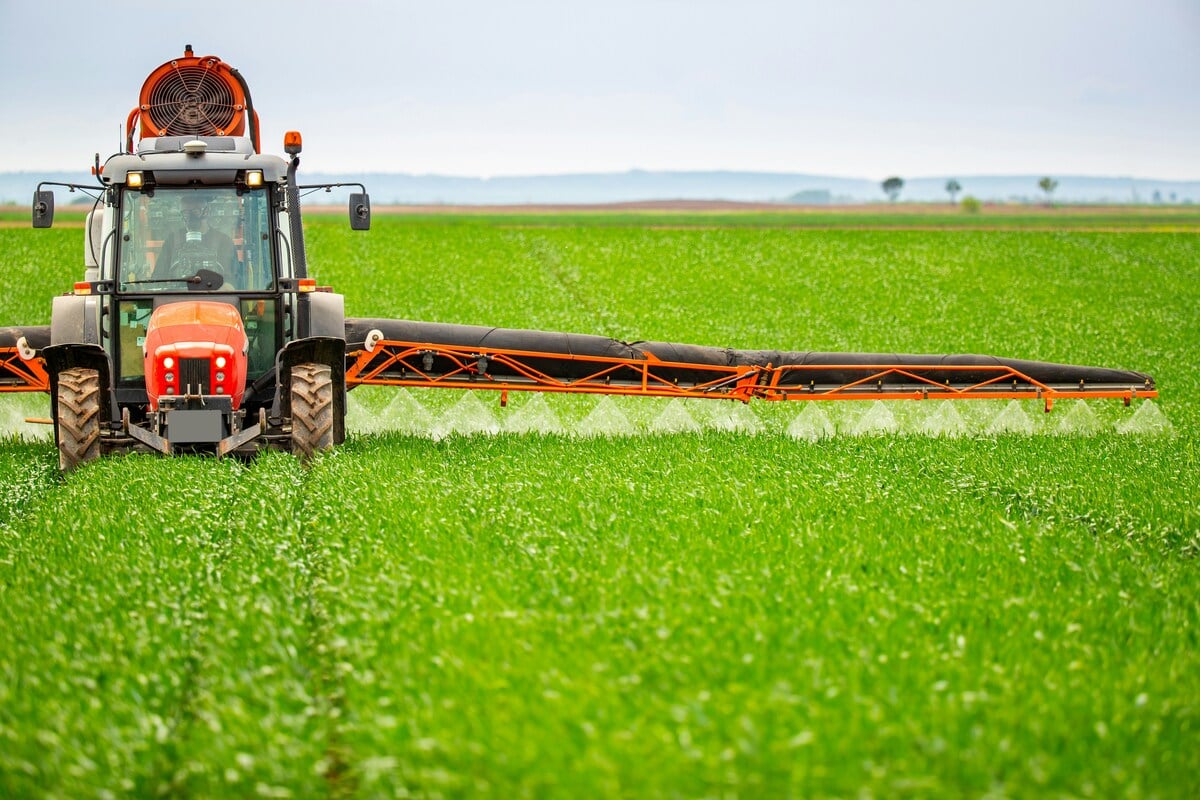Gramoxone herbicide will no longer be produced, but paraquat remains legal<br>