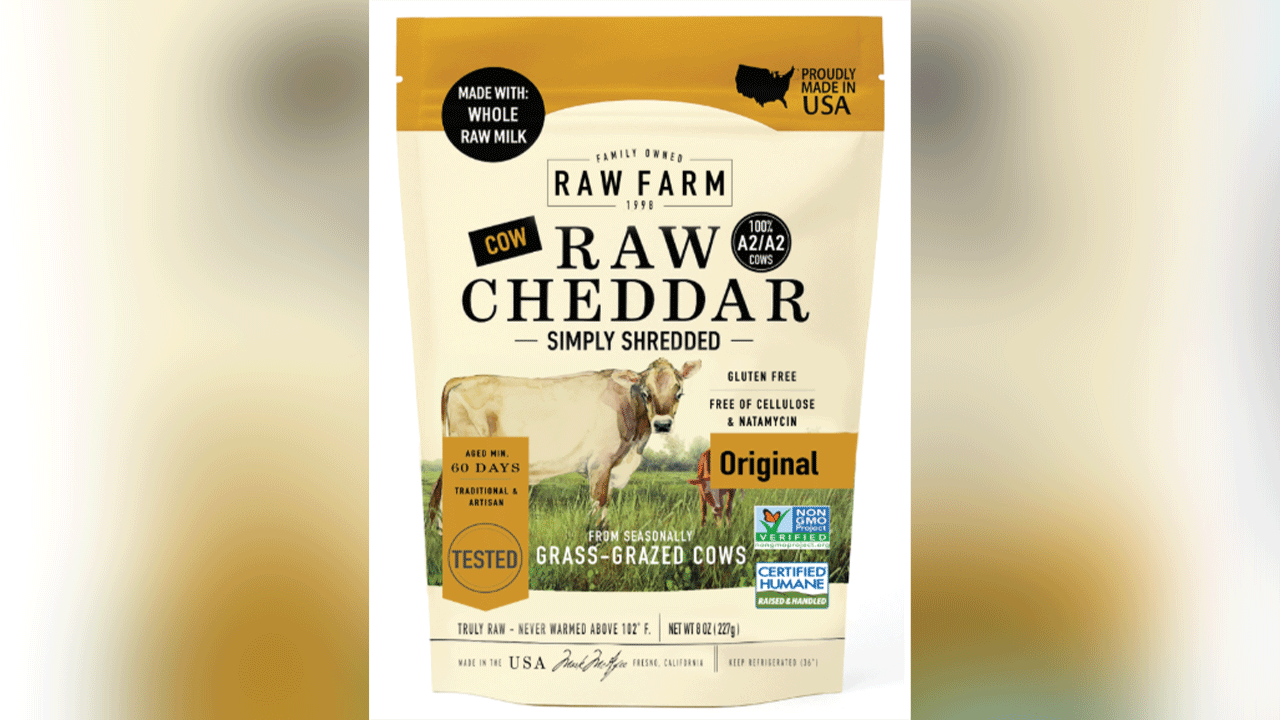 E coli outbreak linked to raw cheddar cheese allegedly sickens 7 people across multiple states<br>