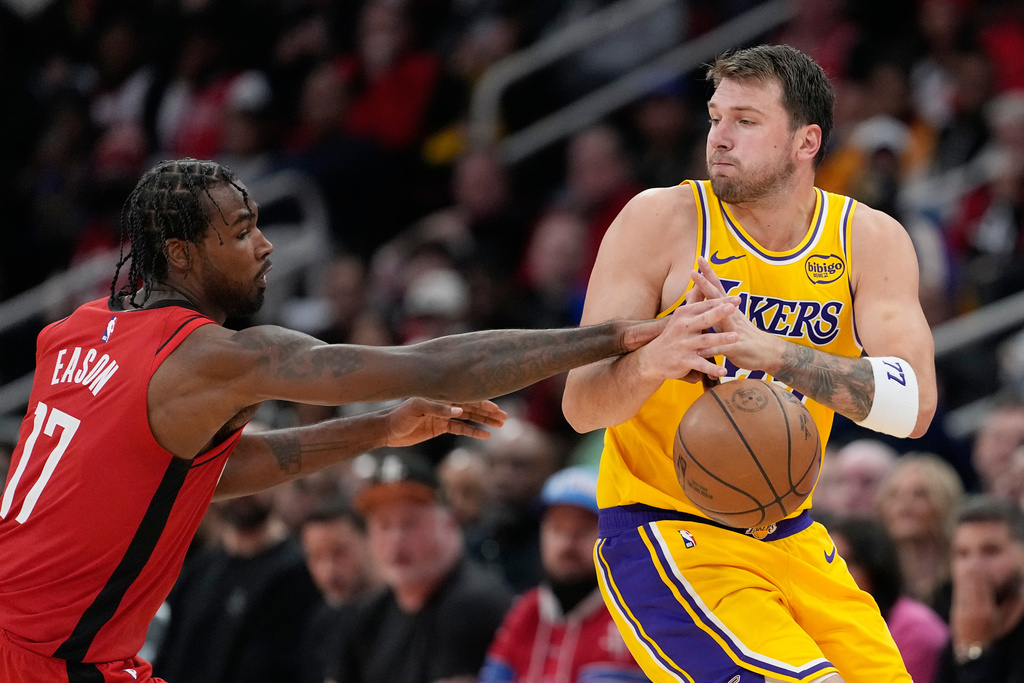 Doncic leads Lakers to a 100-92 victory over the Rockets for their ...
