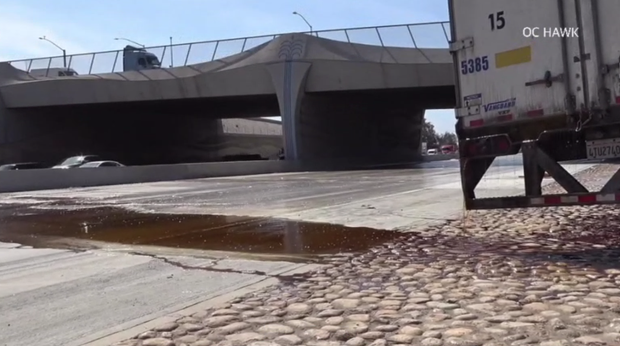 10 Freeway closed in Fontana after overturned big rig spills gallons of ...