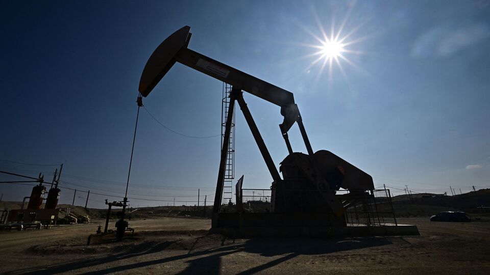 Crude oil prices rise 2% to $103 on supply worries amid US-Iran war ...