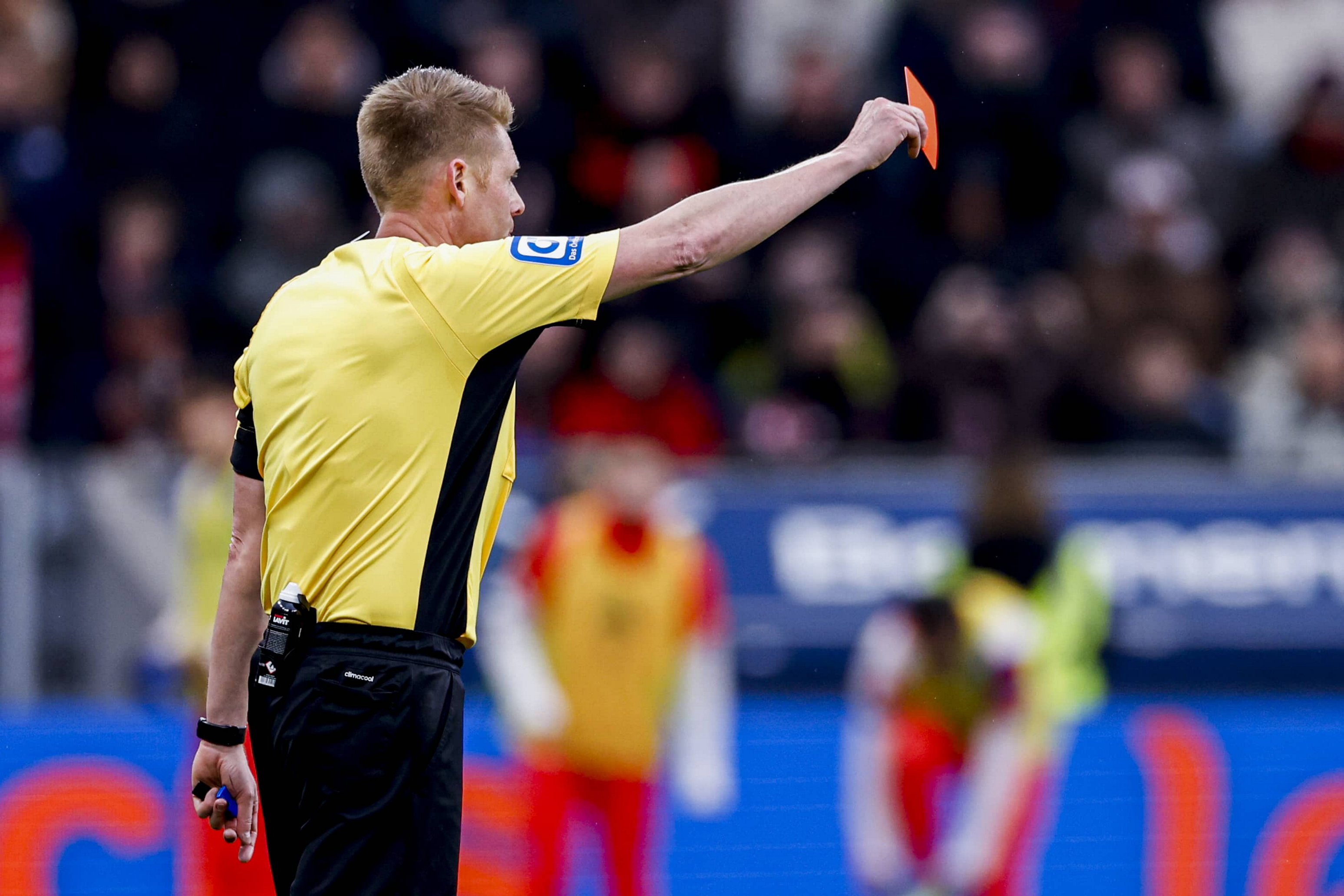 Bayern Munich under fire! Another Bundesliga club slams Bavarians for ref complaints<br>