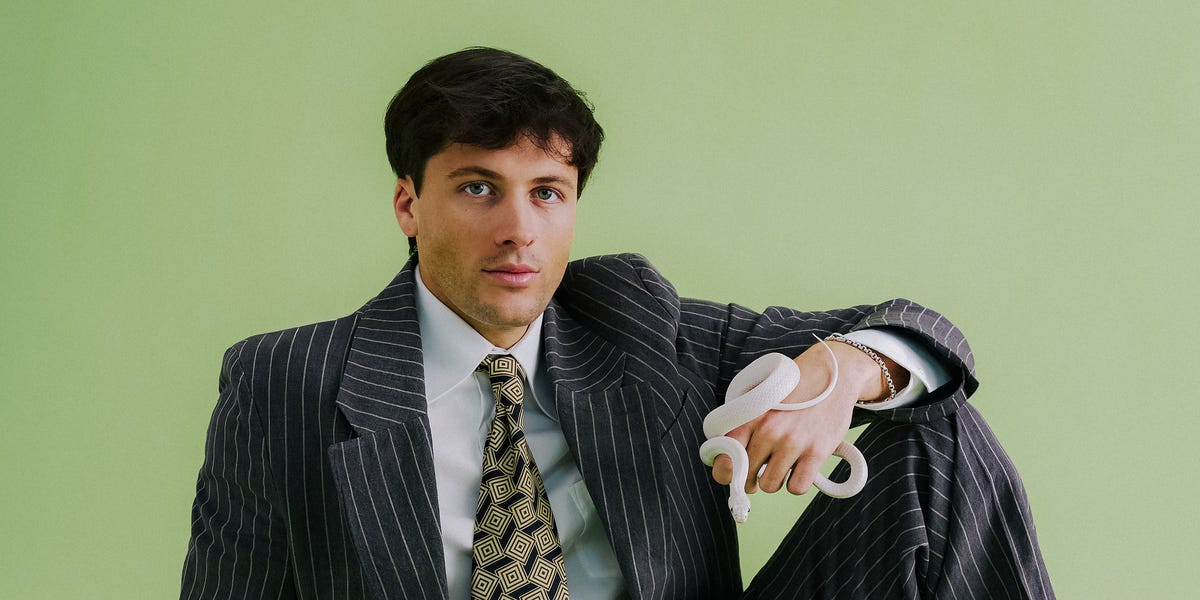 Rob Rausch is hot and unbothered