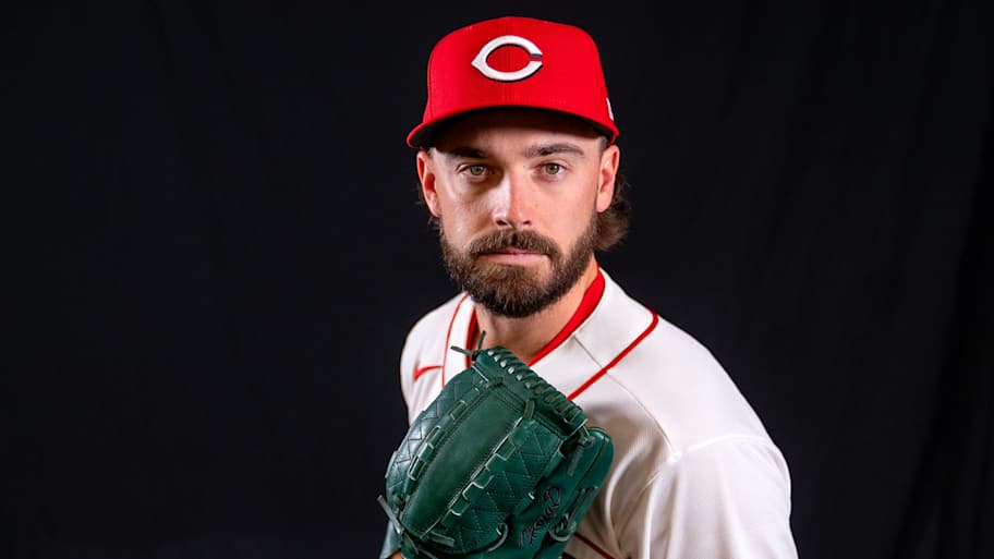 Reds offseason signee making case to be dark horse contender for ...