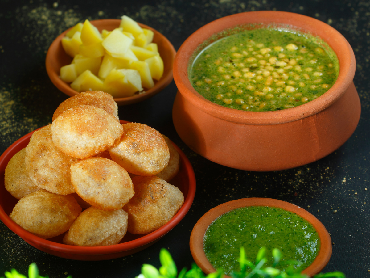 7 popular evening street snacks loved across India