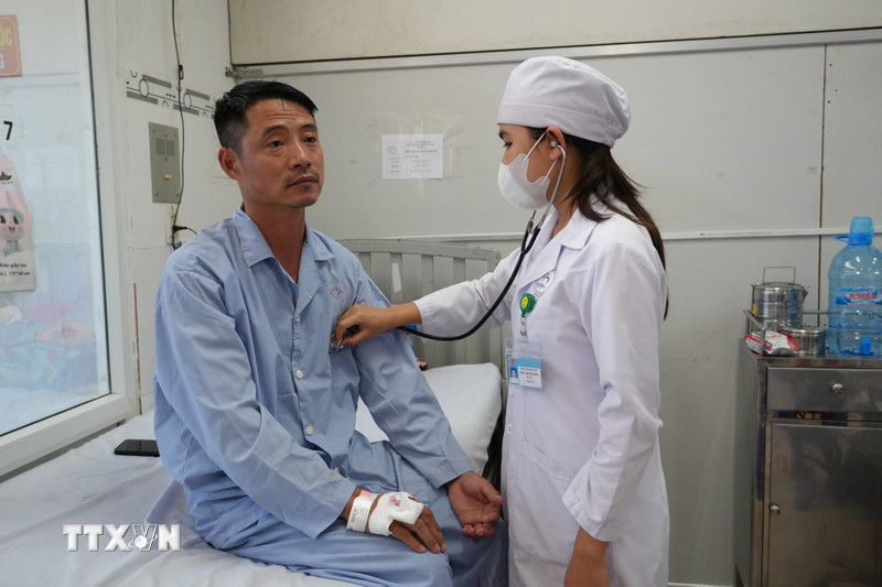 Thông tin mới nhất về sức khỏe hai nạn nhân trong vụ ngạt khí trên tàu cá