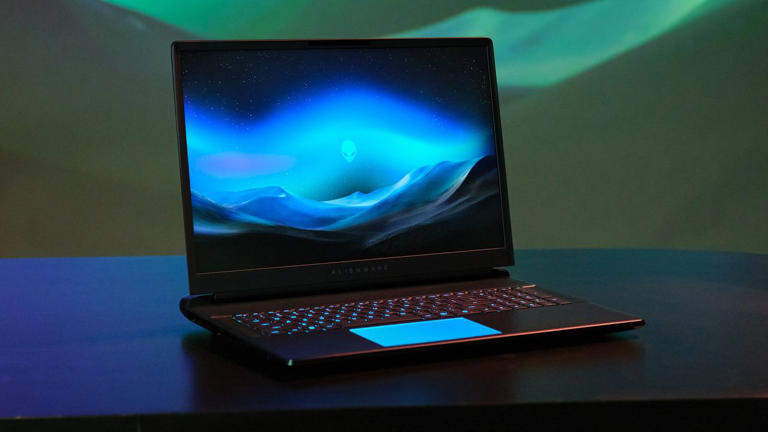 Dell updates Alienware gaming laptops with Intel’s Arrow Lake-HX ...