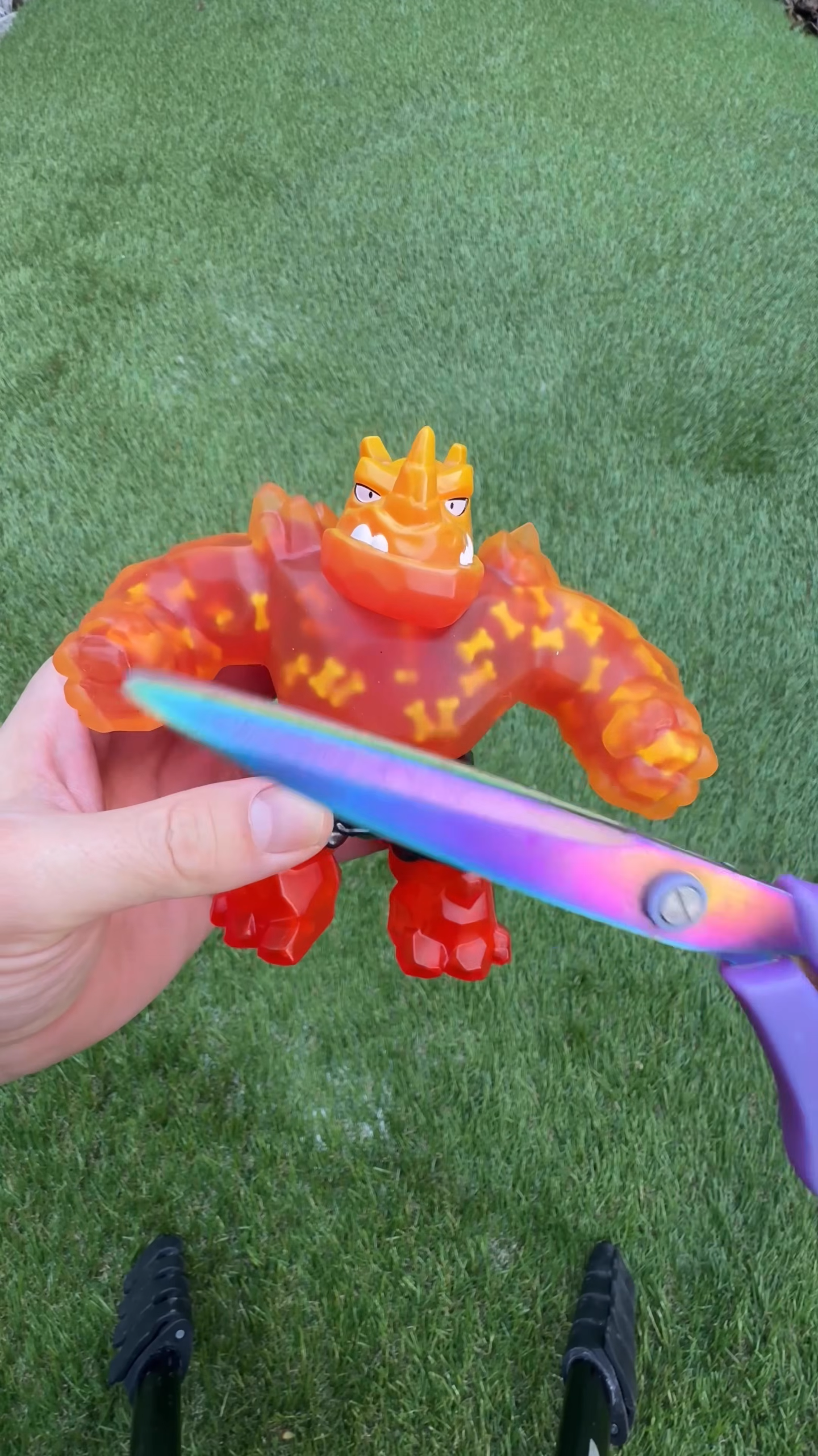 Stretch toys inflated until they suddenly explode