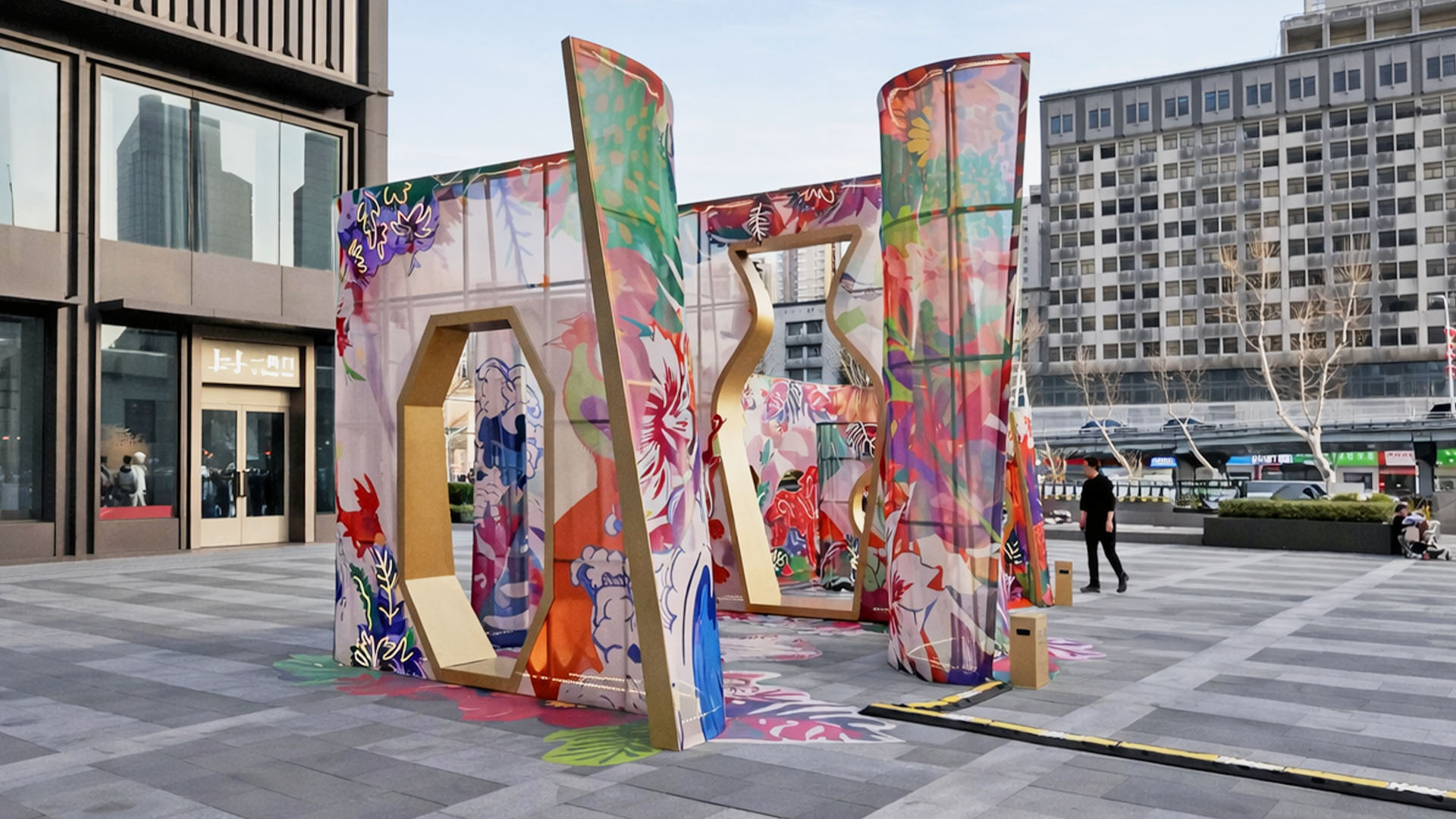 City art displays encourage public interaction in China