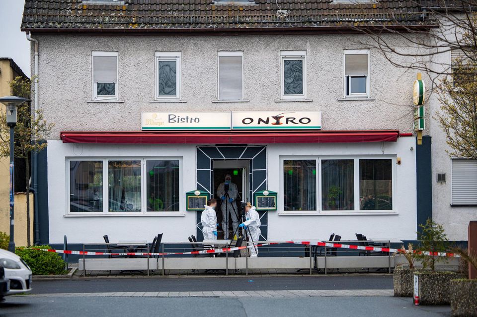 Raunheim bei Frankfurt: Zwei Männer in Bistro erschossen – Polizei ...