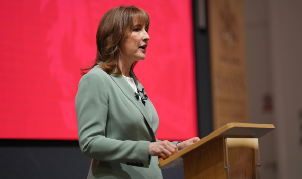 Rachel Reeves sparks Brexit fury as she demands closer EU ties in major ...