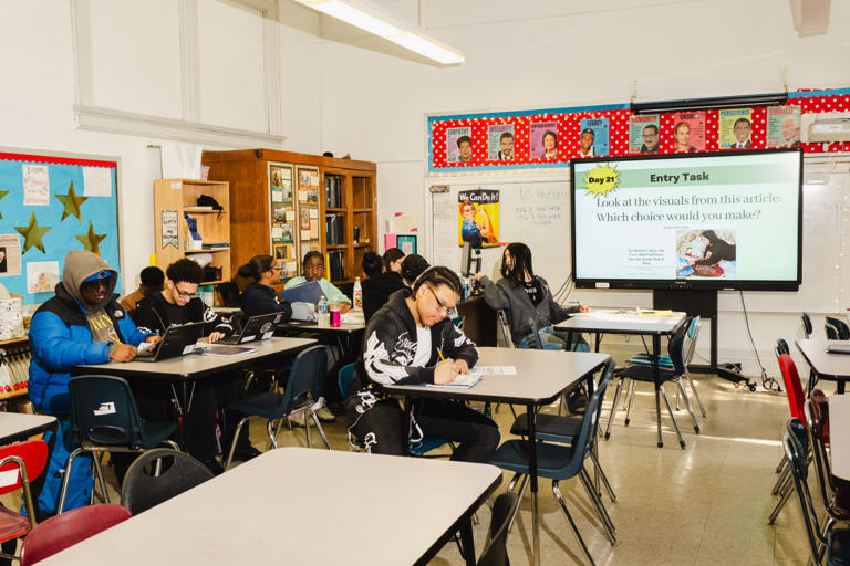 The high schools ditching economics for personal-finance classes