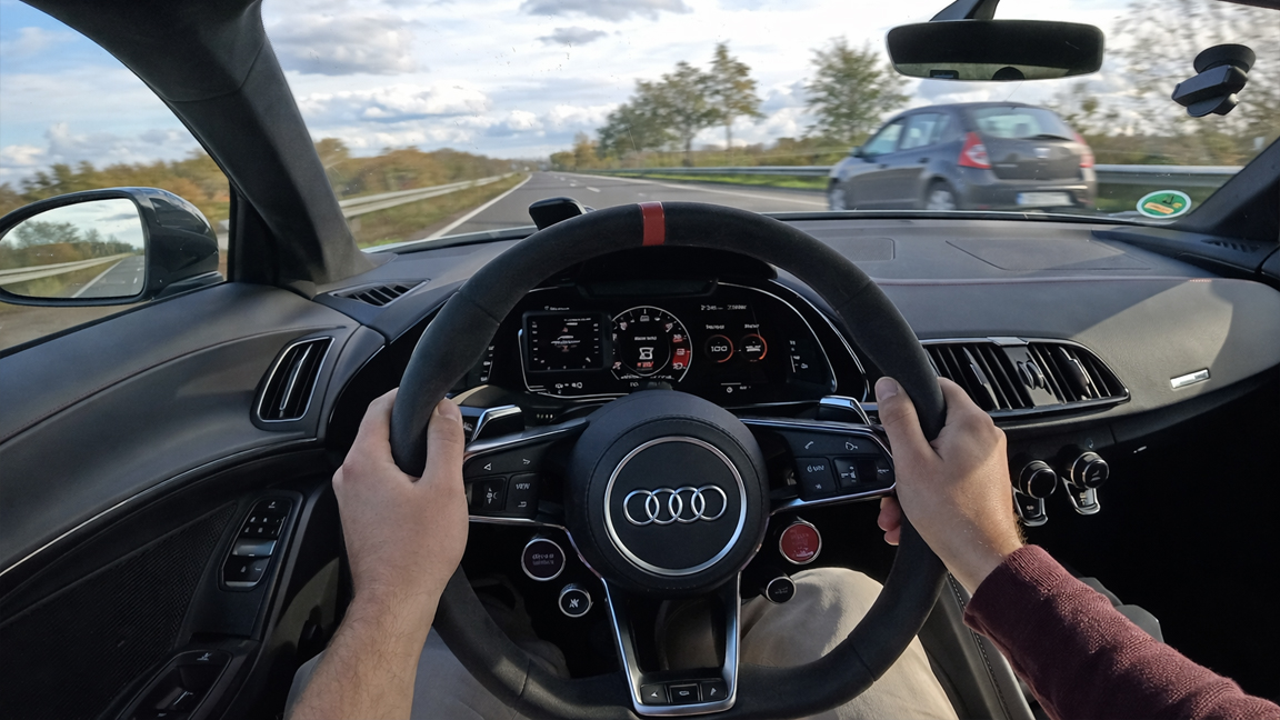 Exploring the limits of an Audi R8 on the Autobahn
