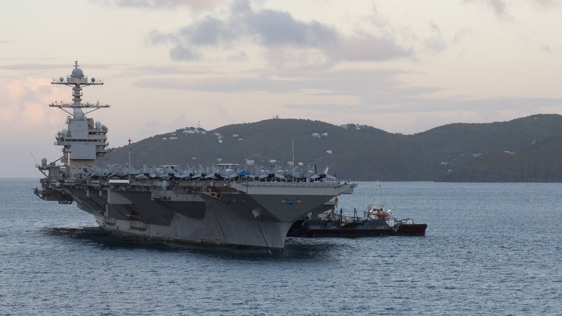 Auf dem 13 Milliarden Dollar teuren US-Flugzeugträger USS Gerald R Ford ...