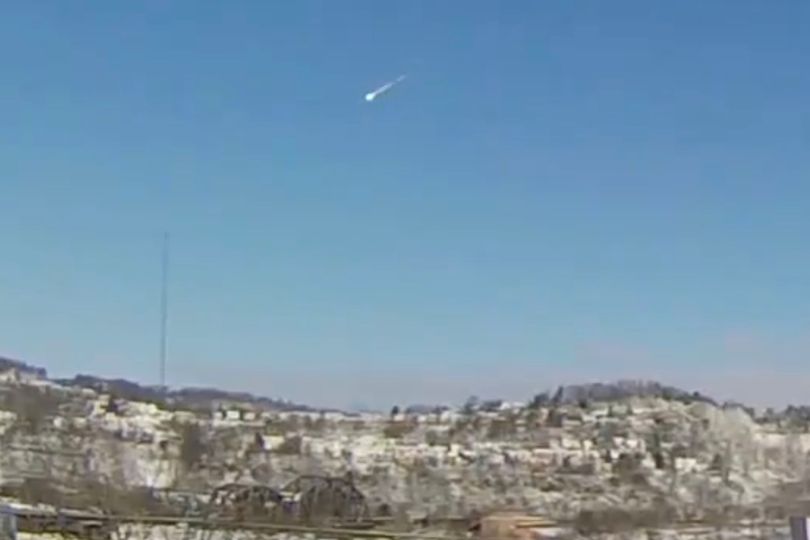 Cleveland 'meteor' sees 'loud boom' rock state as fireball object seen ...
