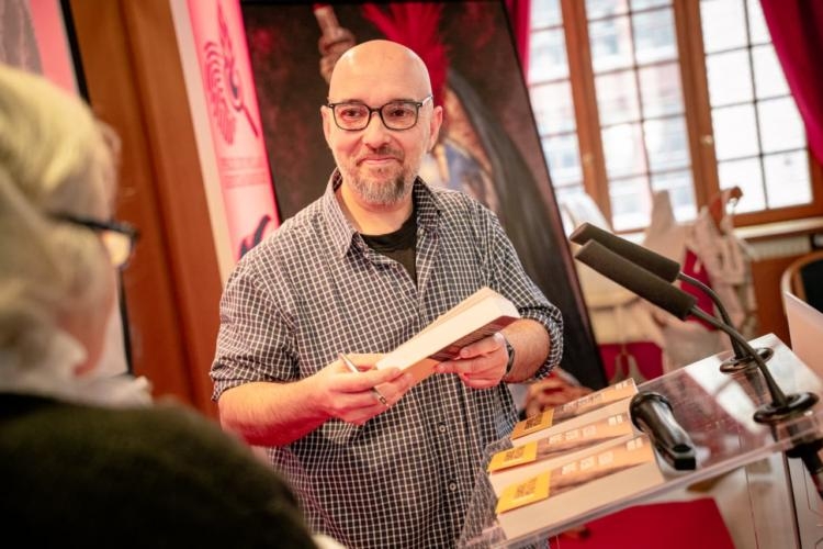 Aux frontières du fantastique, le roman « Ceux d’en bas » remporte le ...