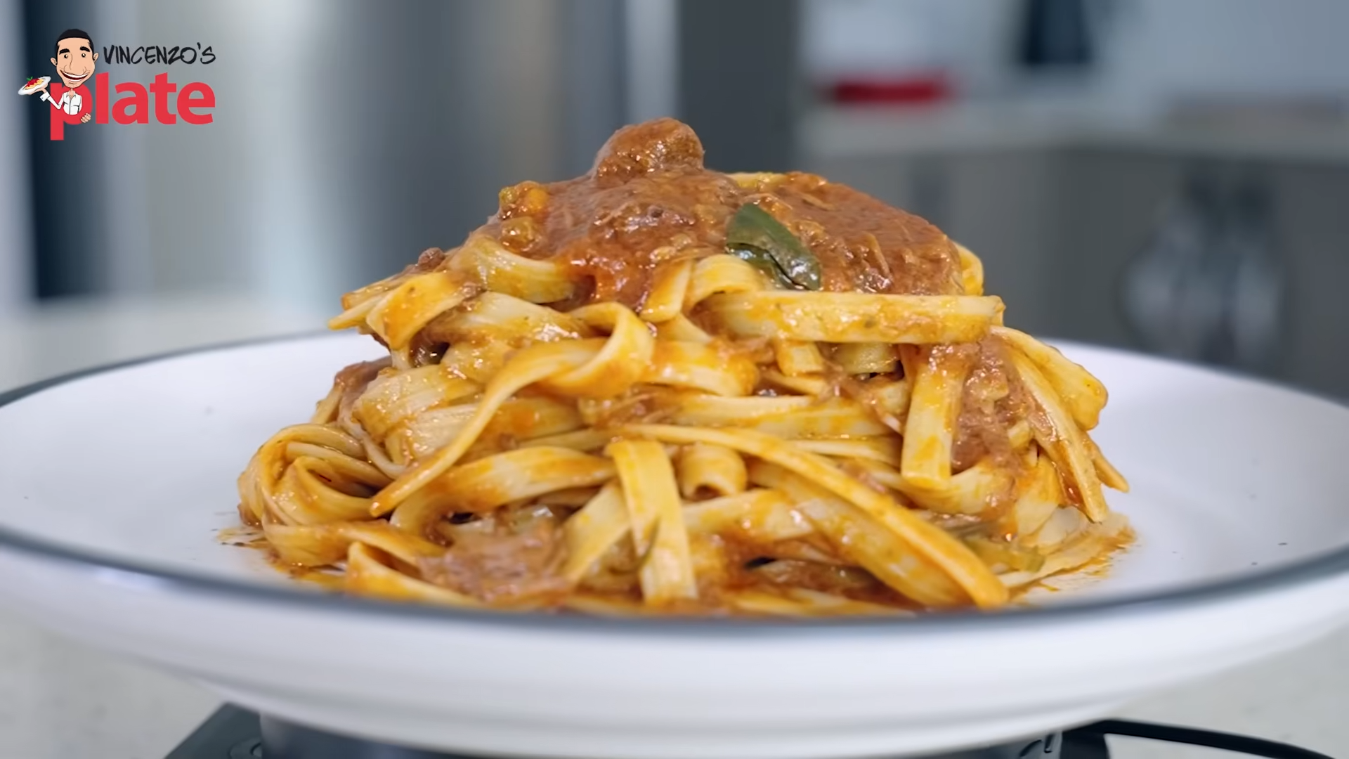 How to make slow cooked beef ragu at home