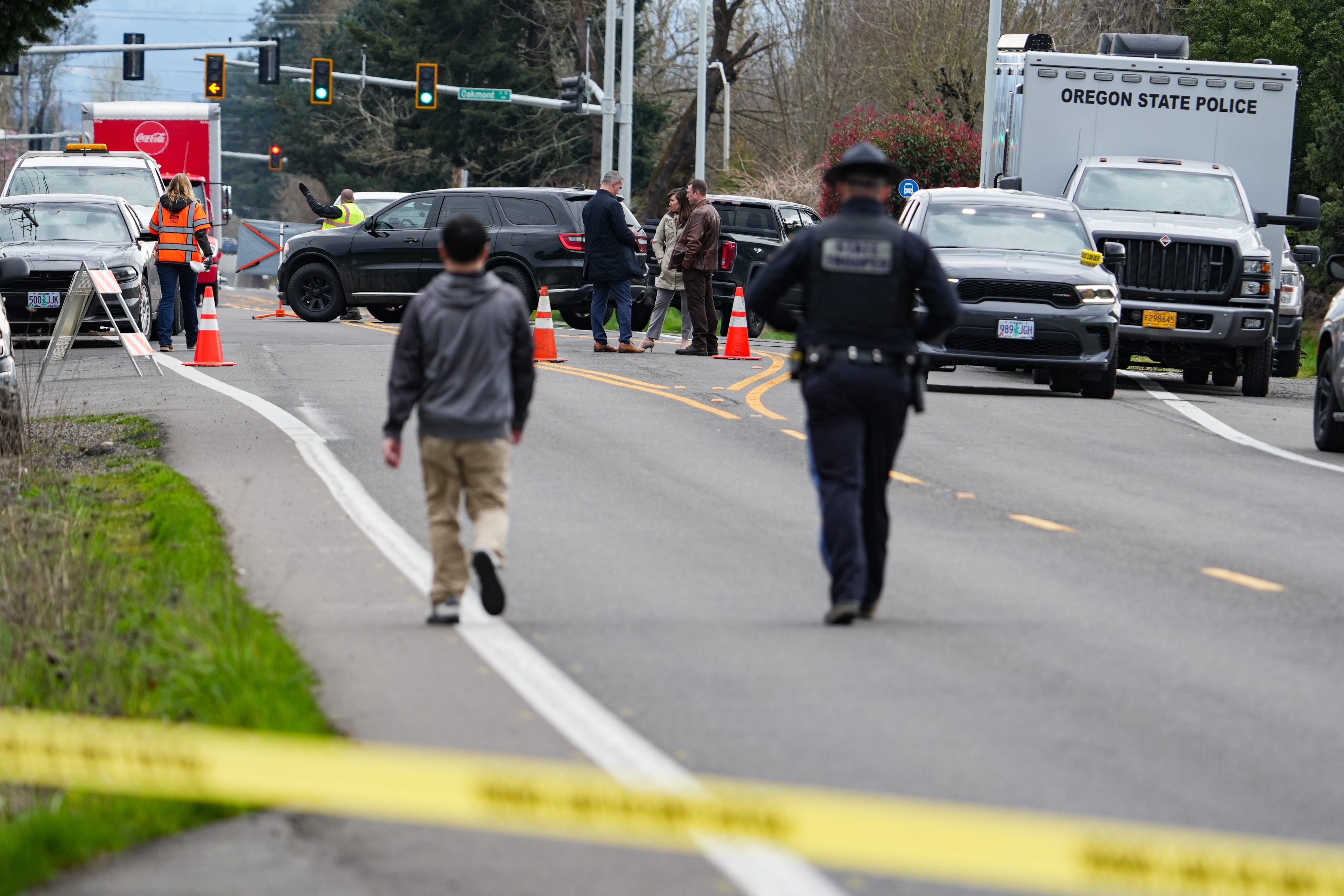 Police shoot, injure man on State Street in Salem