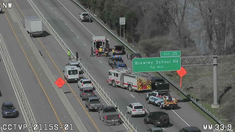 Major backups on I-77 after serious crash in Iredell County