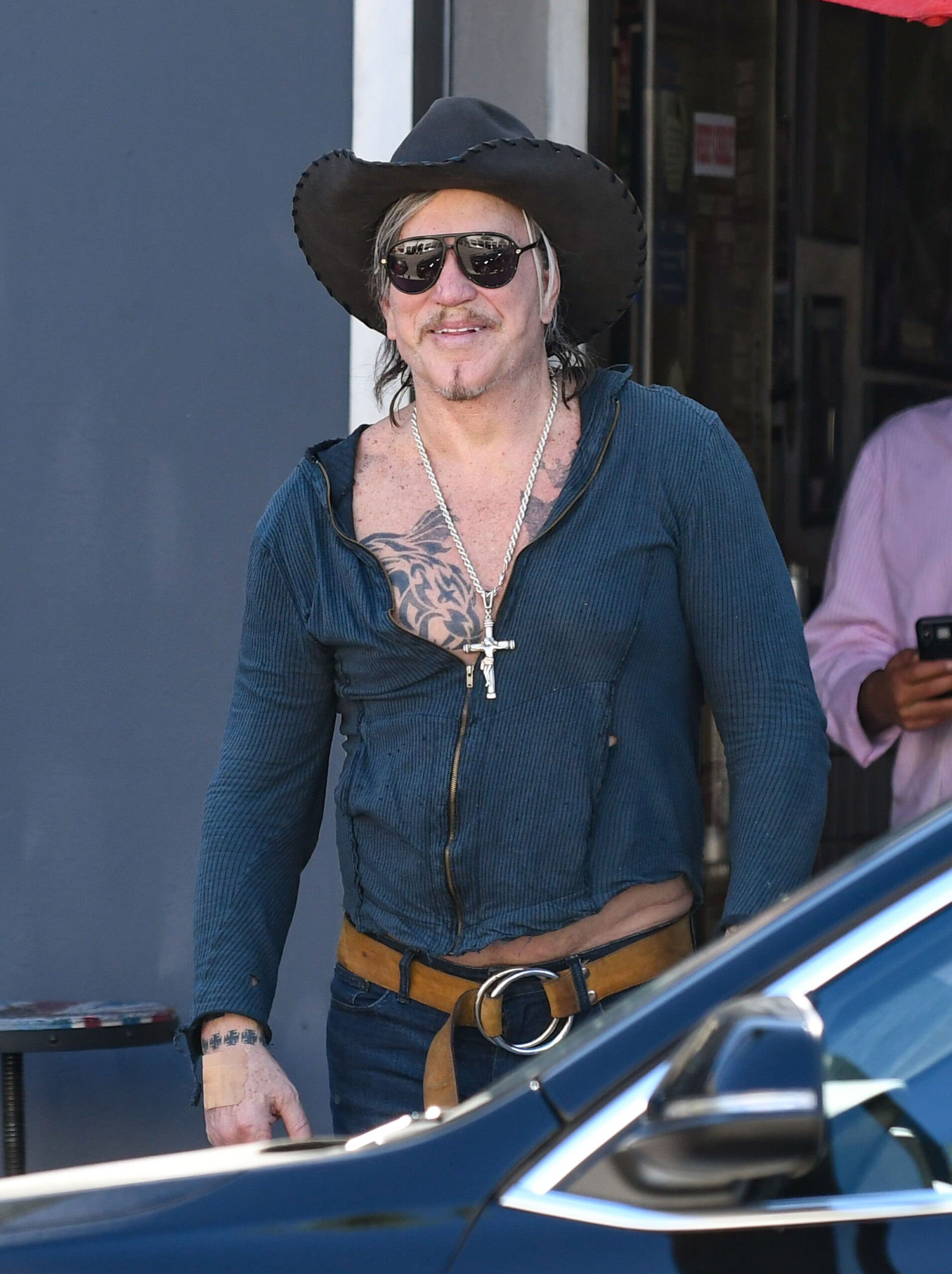 Mickey Rourke blames ‘unacceptable’ living conditions at Los Angeles ...