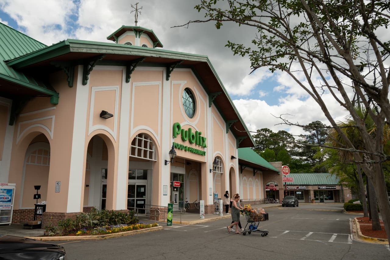 Publix is the class of grocery industry. Its strong results show why as ...