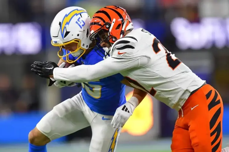 Back into a winning culture: New Buffalo Bills safety Geno Stone takes ...