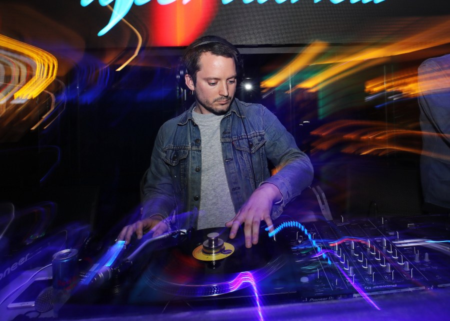 The Lord of the Rings star to host rave in Denver