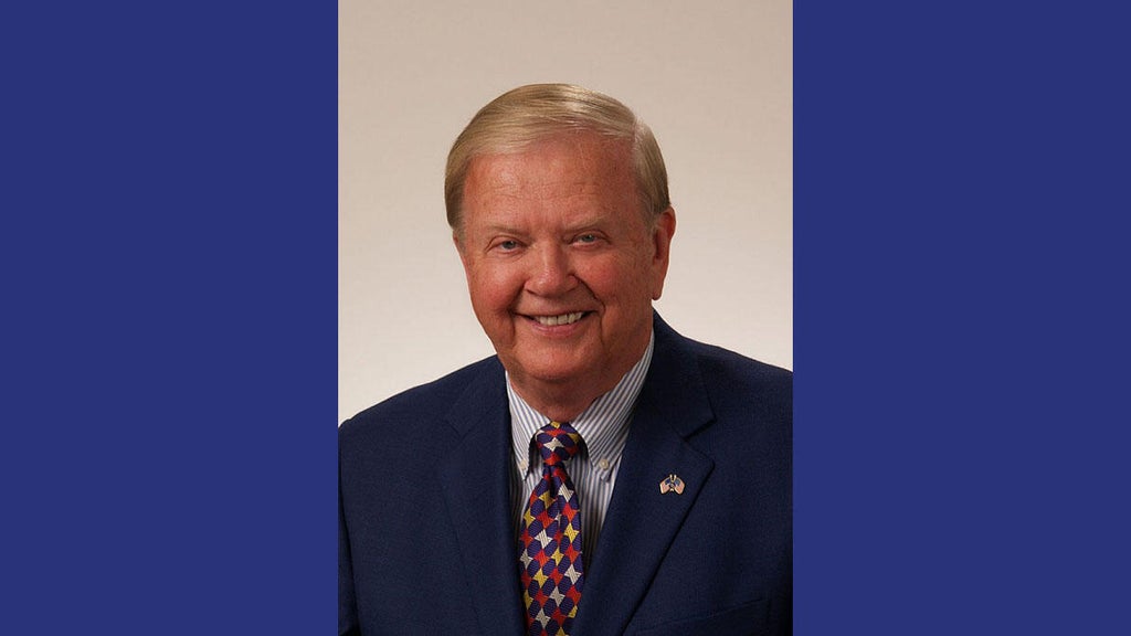Orion Samuelson, Chicago radio broadcaster renowned for farm reporting ...