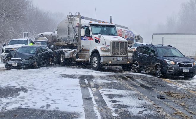 40 vehicle pileup on I-81 southbound in Oswego County, closures in place