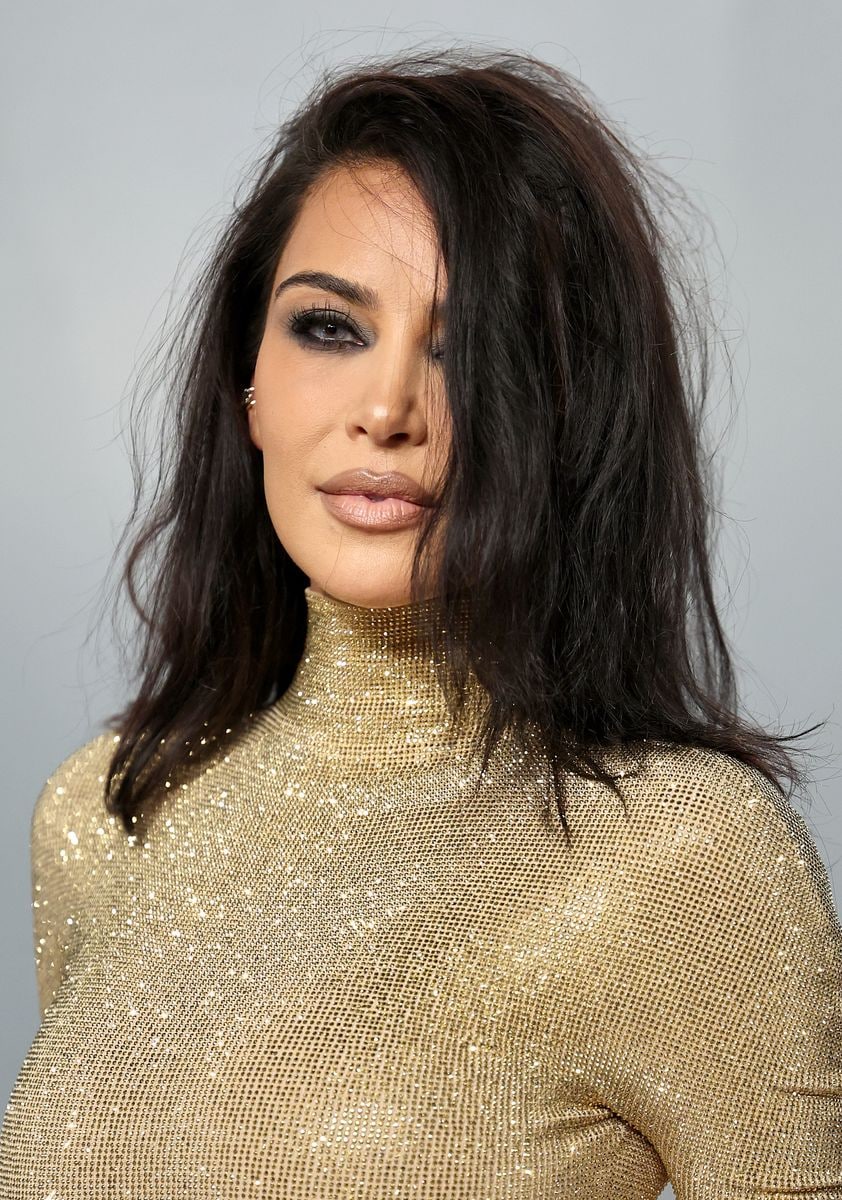 Kim Kardashian joins eye color transformation trend with icy blue look ...