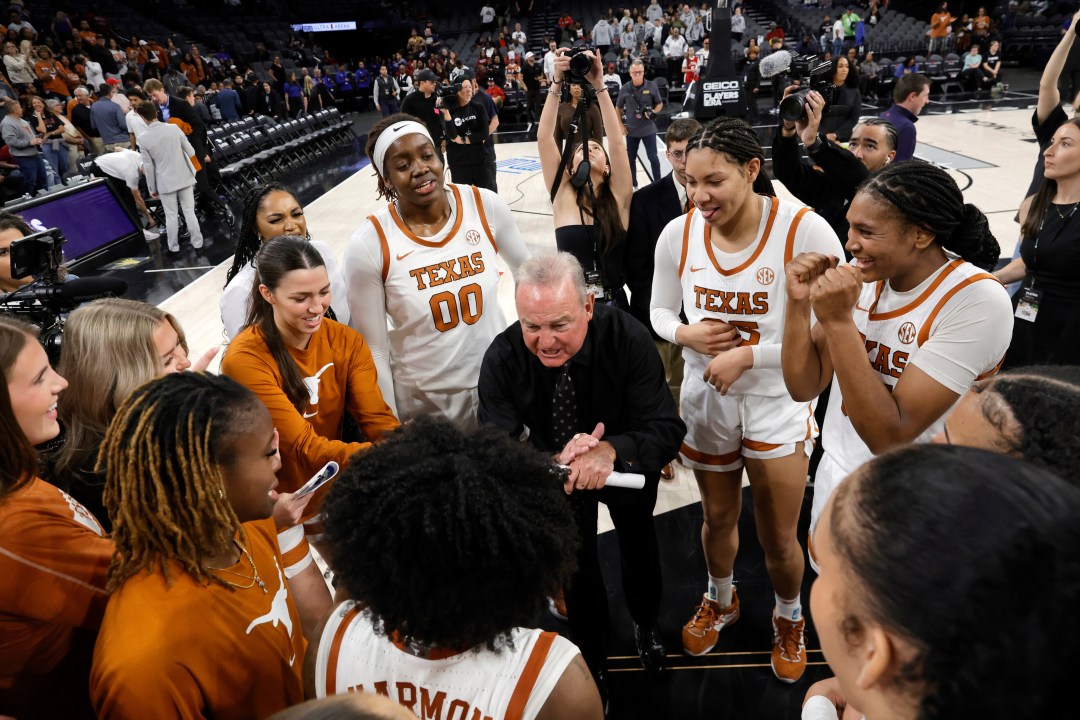 Vic Schaefer 'trusts' his Texas team to make a deep NCAA Tournament run