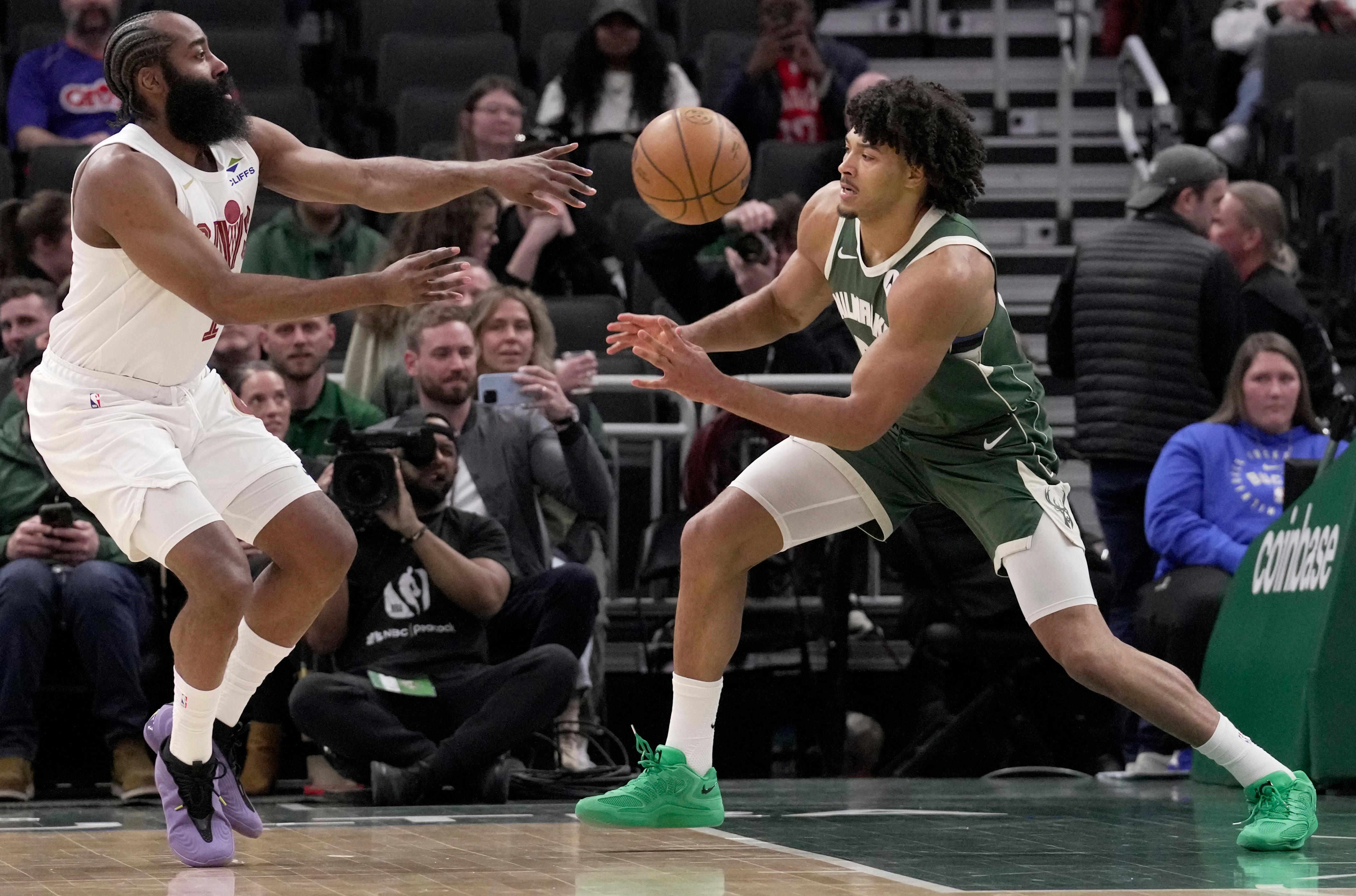 Bucks vs Cavaliers: Kevin Porter Jr. gets hot in third quarter