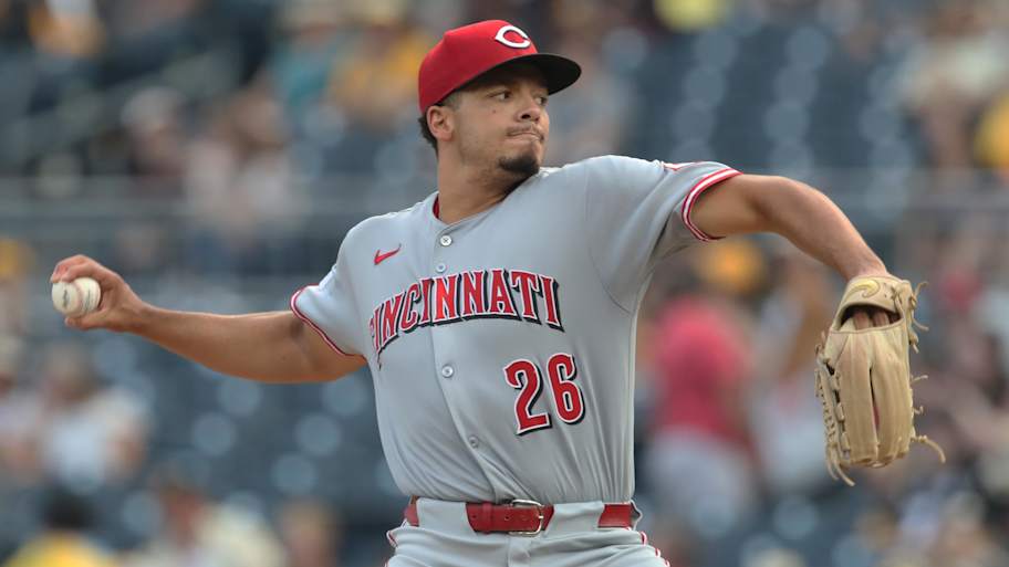 Reds make shocking Opening Day decision that will leave fans confused ...