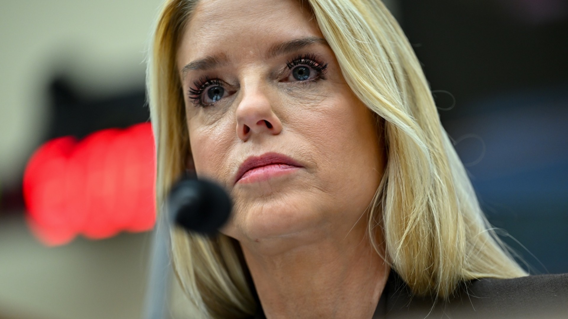 They're hiding her House Dem slams closeddoor Bondi testimony on(01)