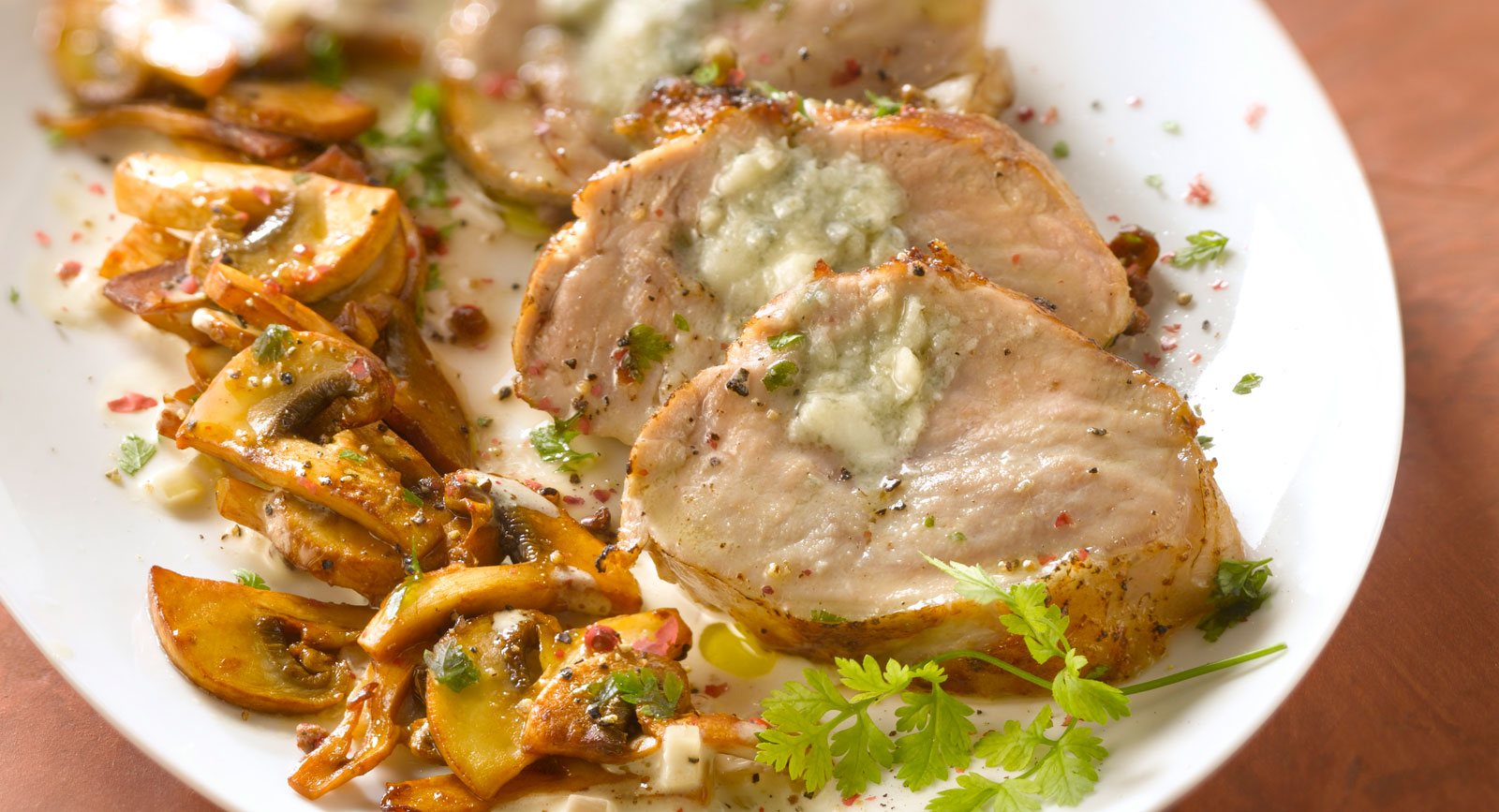 12 recettes faciles de filet mignon à faire au four ou en cocotte cette ...
