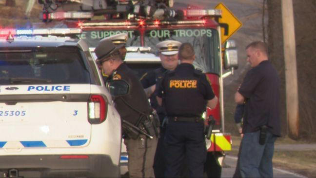 Warrant issued for woman accused of chase, ramming police cruisers in crash