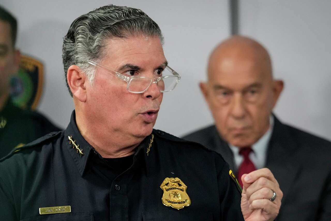 Houston residents speak out about HPD and ICE cooperation after policy ...