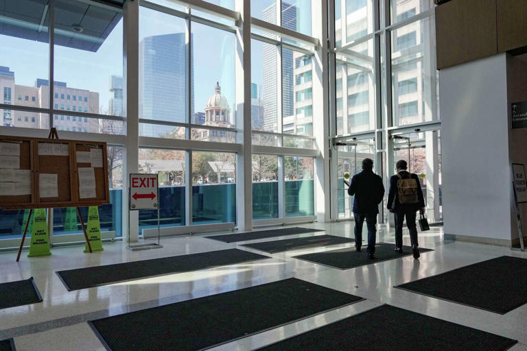 Harris County courts see sharp drop in pending felony prosecutions ...
