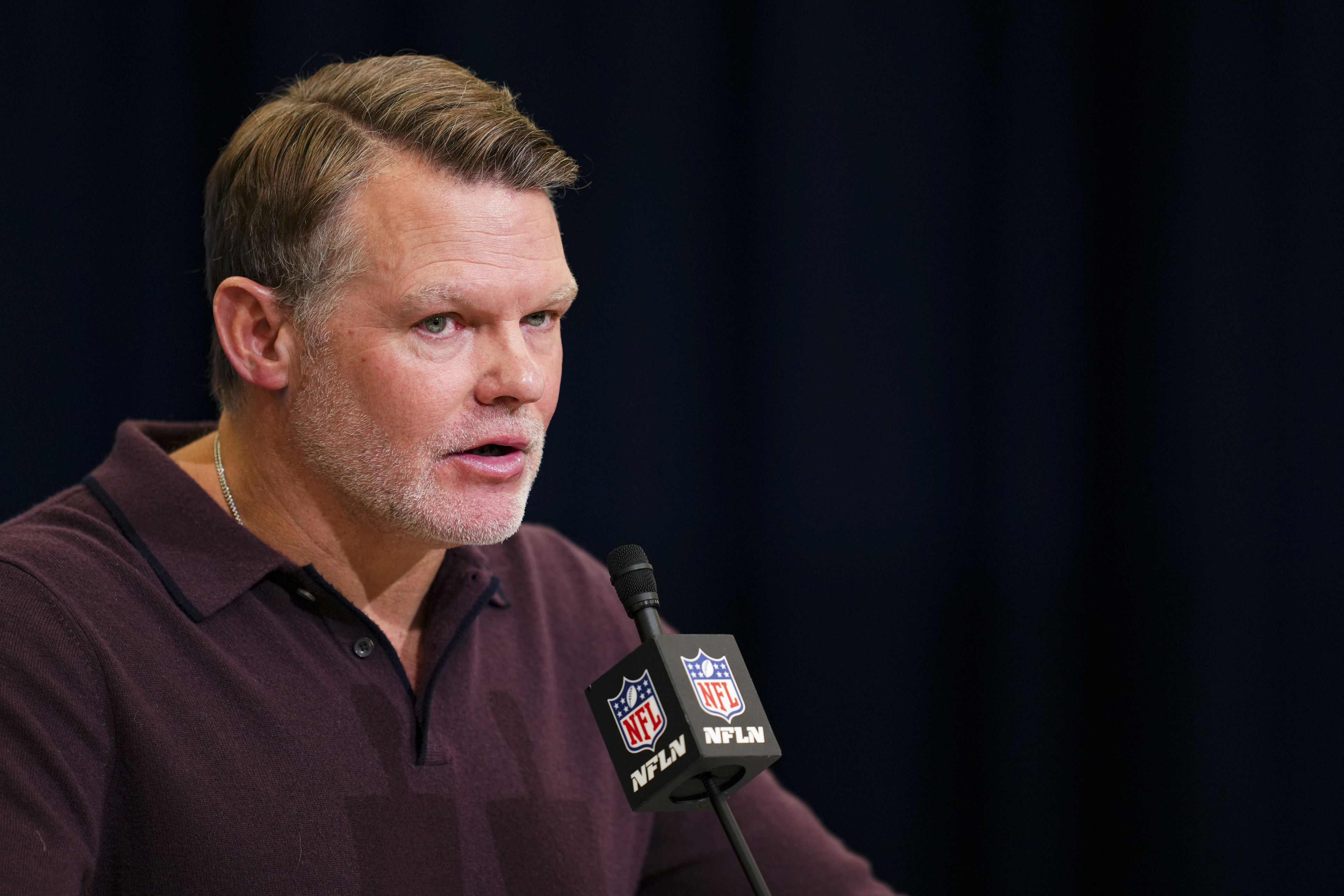 Colts sign a pair of intriguing depth pieces